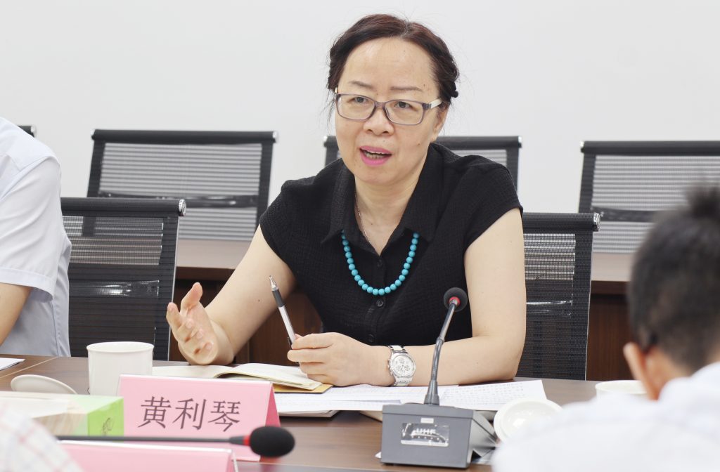 寧波國家高新區(qū)黨工委書記、管委會主任黃利琴一行蒞臨公司調研指導