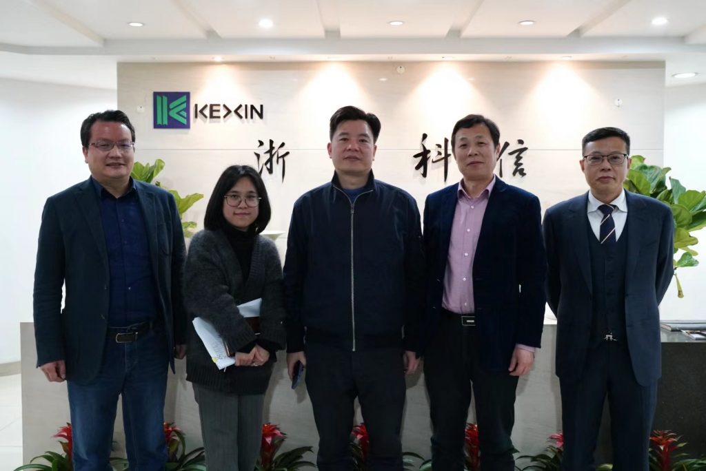 寧波國家高新區(qū)經(jīng)發(fā)局陸洪澤局長一行蒞臨科信指導(dǎo)工作