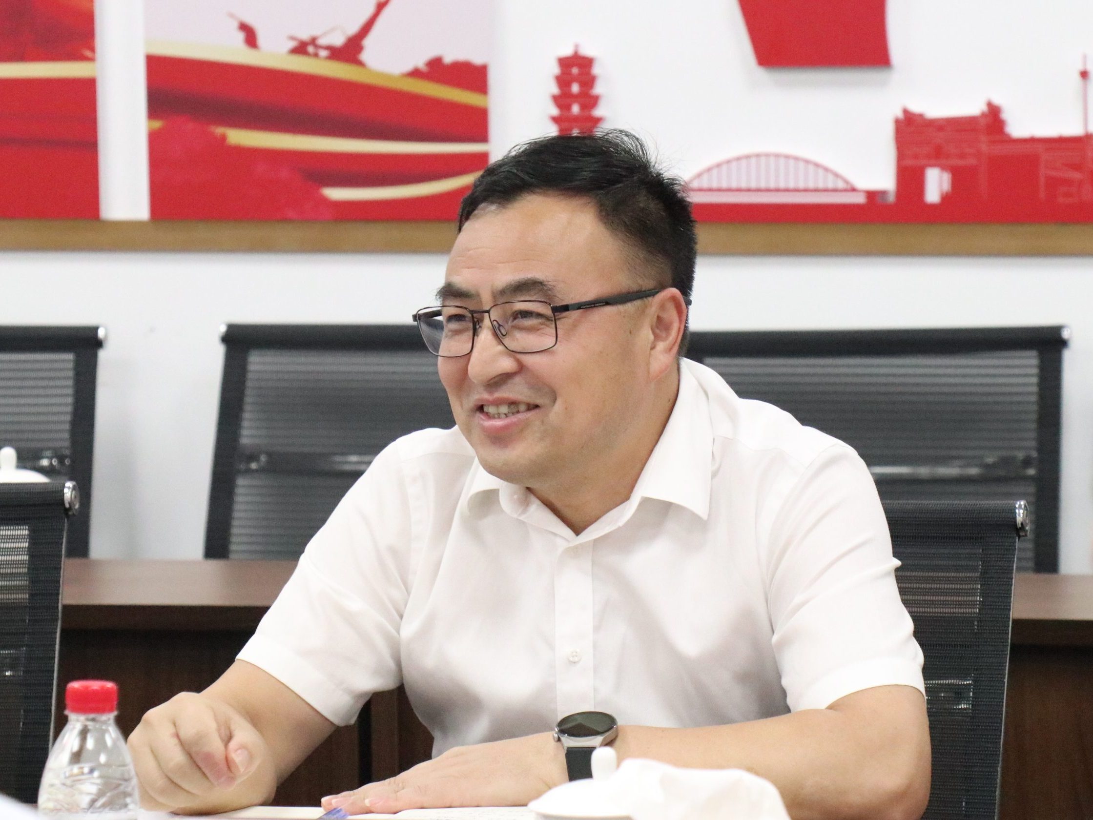 寧波高新區(qū)管委會(huì)主任、黨工委副書記徐云一行蒞臨科信調(diào)研指導(dǎo)