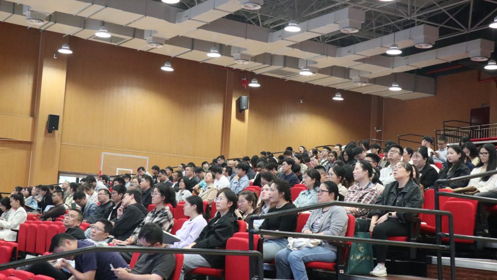 資訊動(dòng)態(tài) | 明紀(jì)知法筑防線 廉潔自律樹新風(fēng)——科信組織員工參加新明街道“紀(jì)法聯(lián)動(dòng)進(jìn)兩新”集中專題授課暨黨員輪訓(xùn)