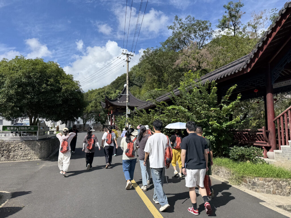 追尋紅色印記，汲取奮進(jìn)力量 —— 科信聯(lián)合黨支部“循跡溯源學(xué)思想促踐行”主題黨日活動(dòng)圓滿舉行