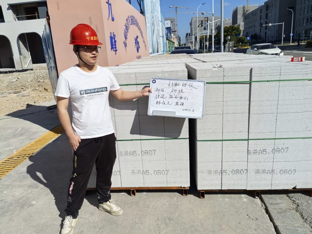 以“質(zhì)”為基 以“監(jiān)”護(hù)航——?科信聯(lián)合監(jiān)理公司2025年“質(zhì)量月”專項(xiàng)巡查筑牢工程品質(zhì)防線